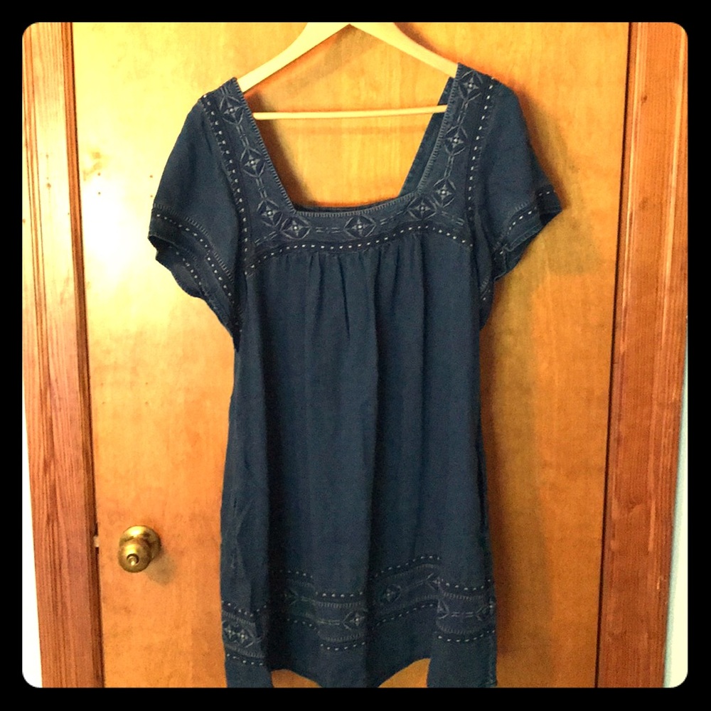 Abercrombie & Fitch embroidered denim tunic